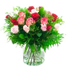 Valentine's Day bouquet of red and pink roses (Large (L))